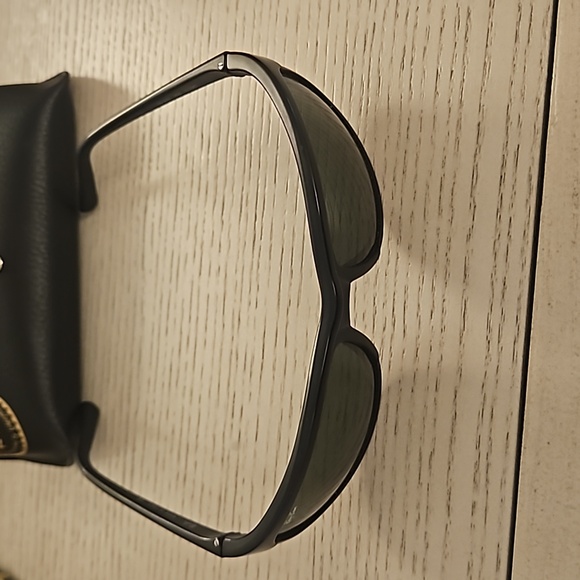 Rayban sunglasses - Picture 3 of 3